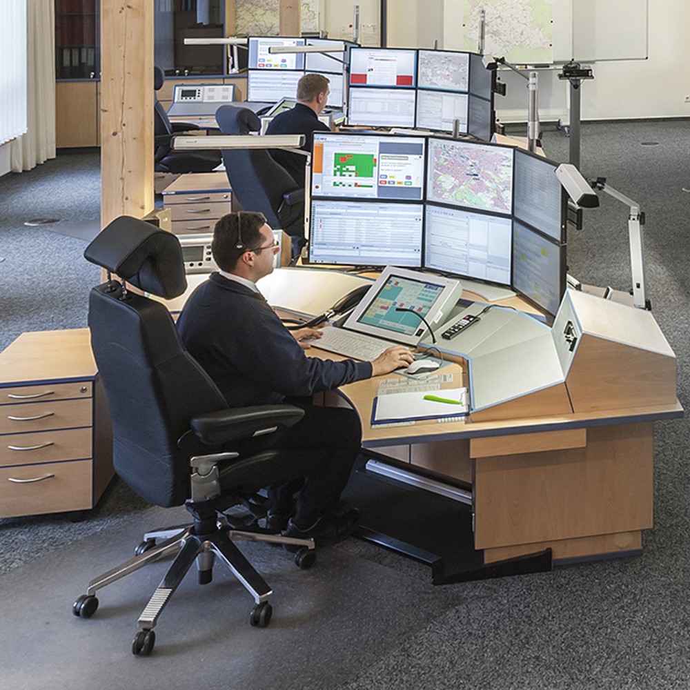 Svenstol 24 7 Kontorstol Stof - høj ryg og nakkestøtte