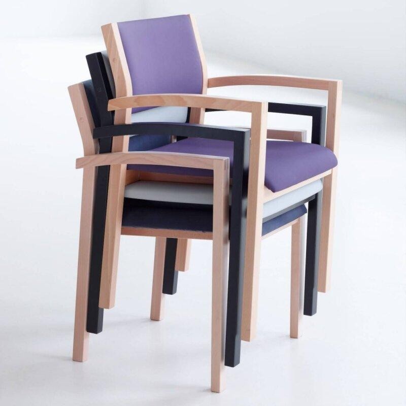 Farstrup Scala 2411 armstol i stof