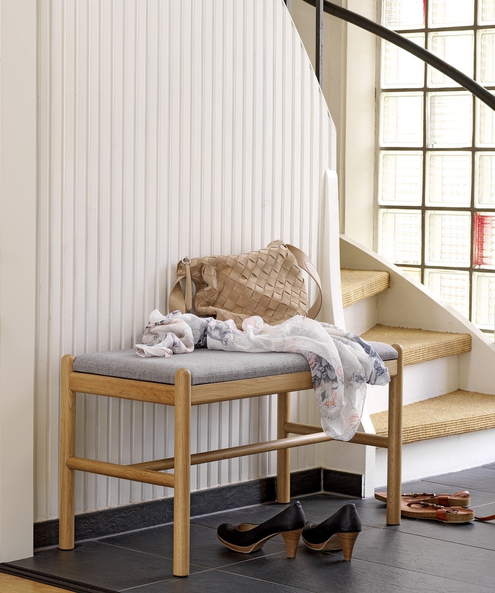 Rowico Milford bænk i 2 farver med grå sæde