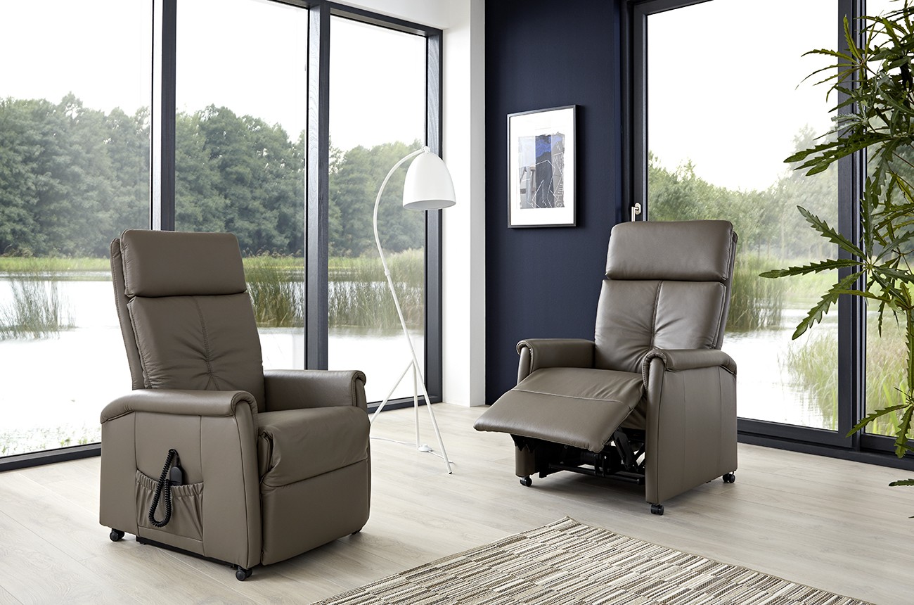 Hasle Lænestol Large med hjul og el-betjent lift