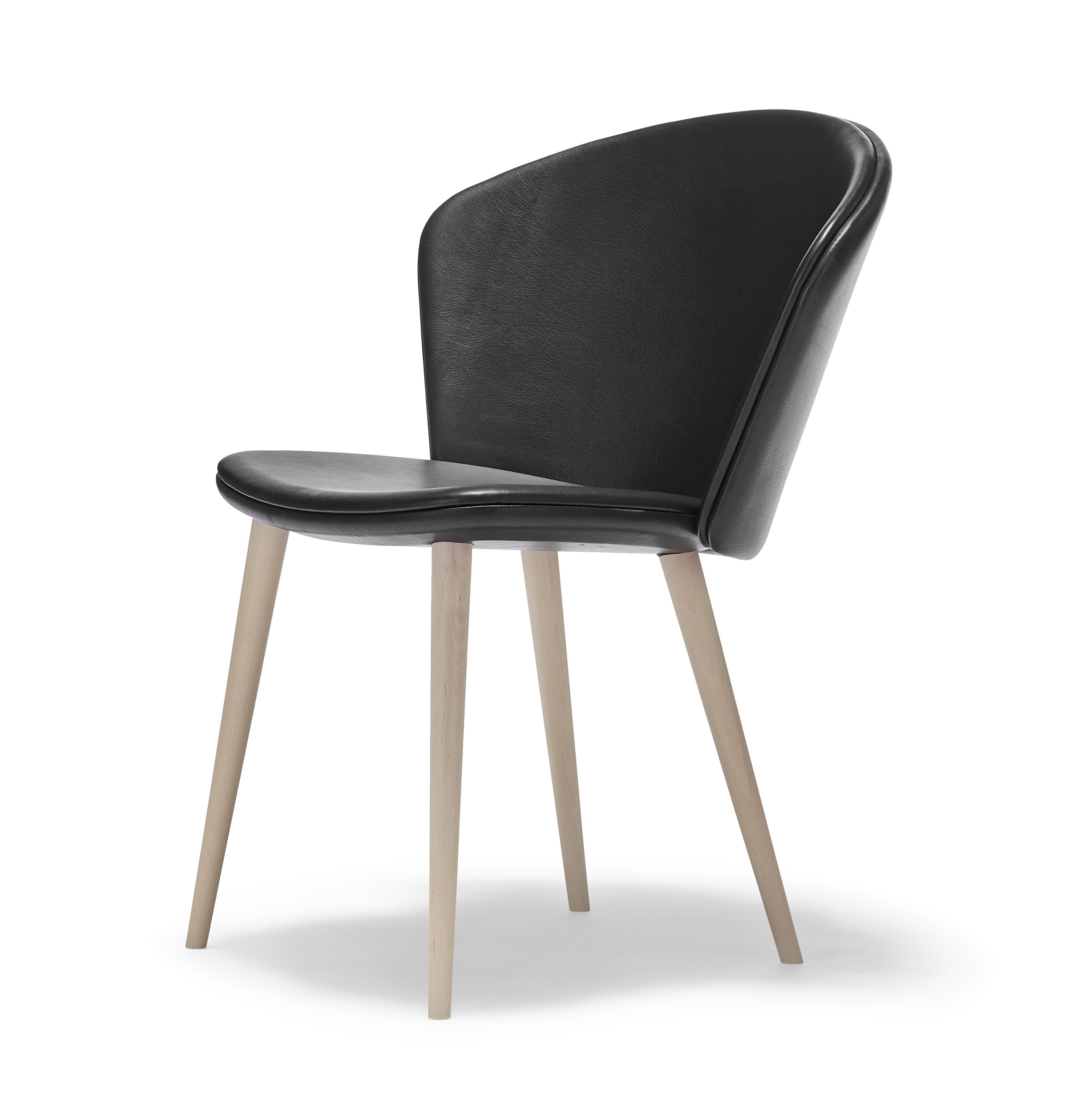 Stolab Miss Holly stol i Birk, Fuldpolstret spisebordsstol