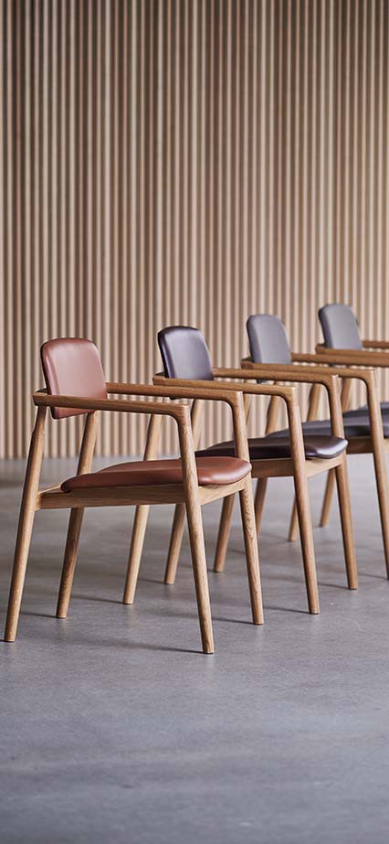 Farstrup Nobel 8905 Læder Spisebordsstol med armlæn