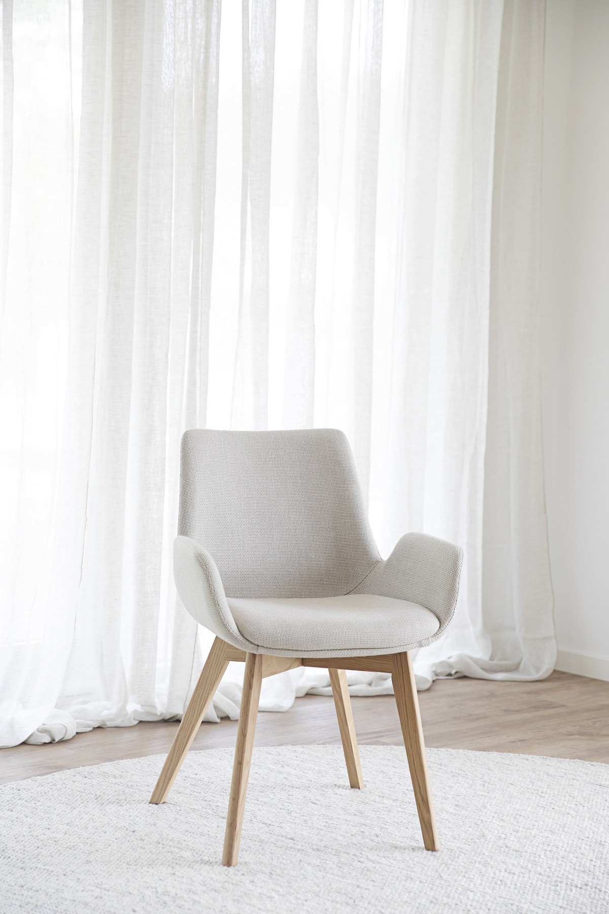 Drimsdale spisebordsstol Beige med 3 stelfarver, Rowico