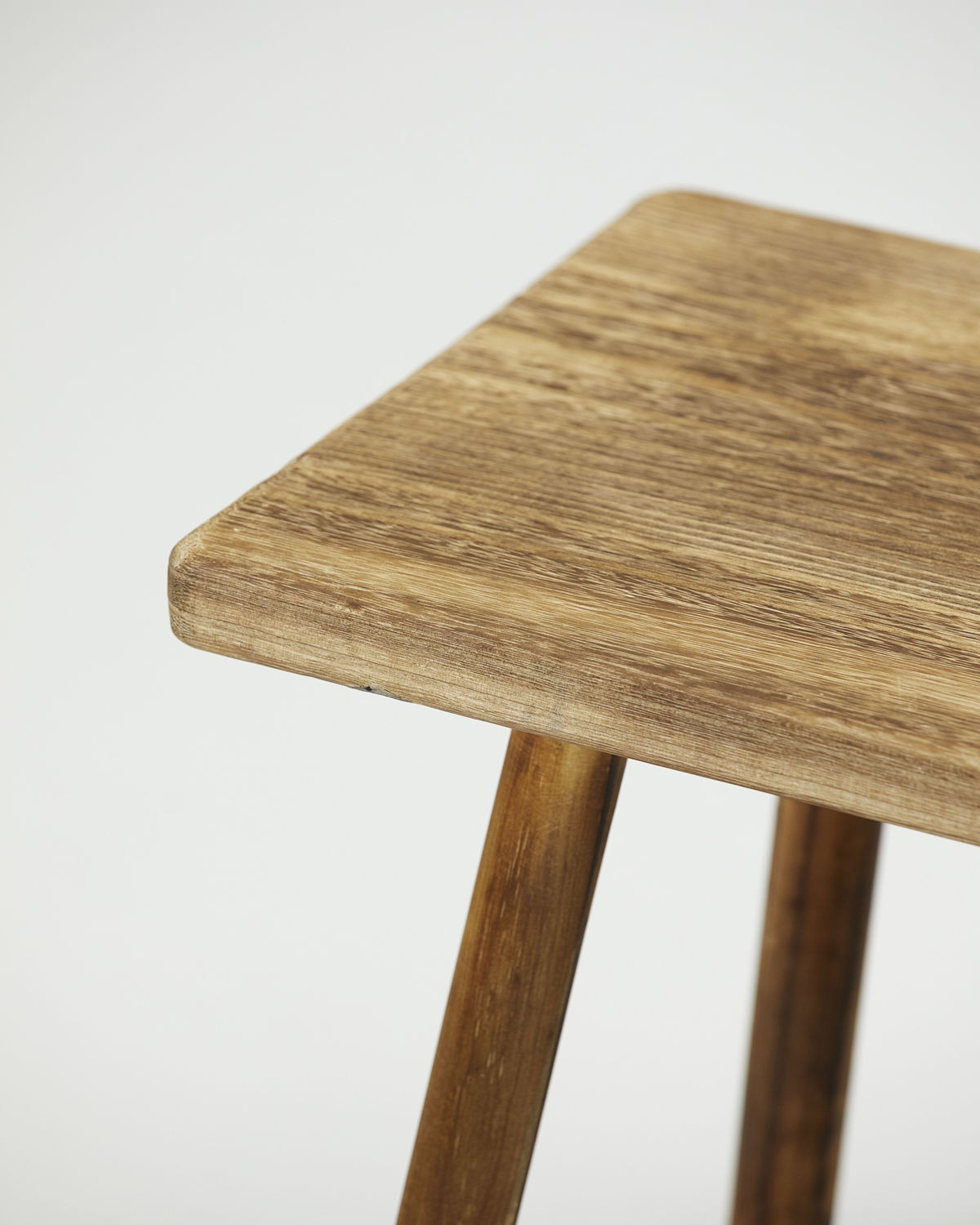 Nadi Bænk, lang natural