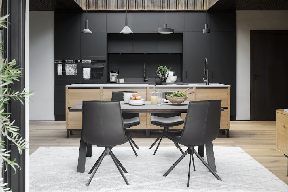 Lowell spisebordsstol med drejefunktion, brun læder