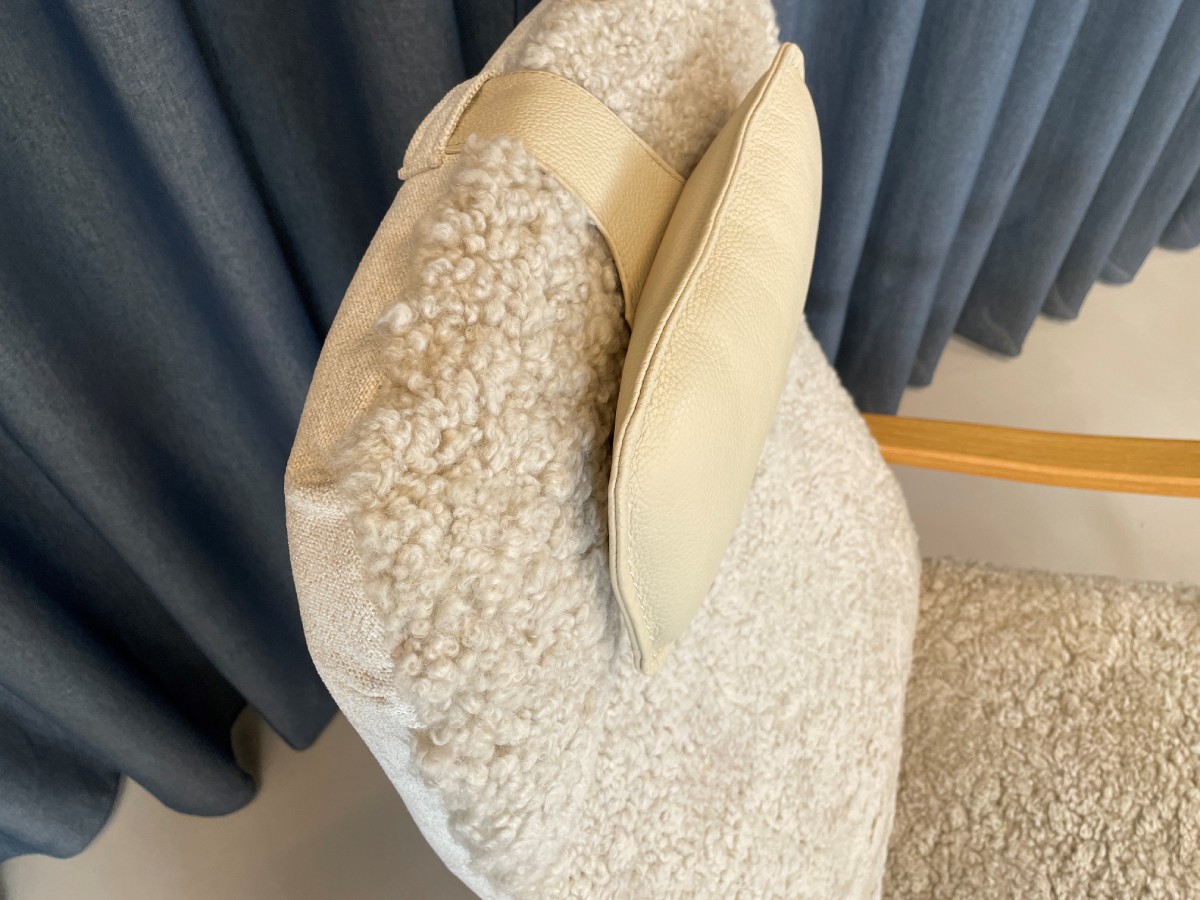 Lænestol Carat med fodskammel  Udstillingsmodel