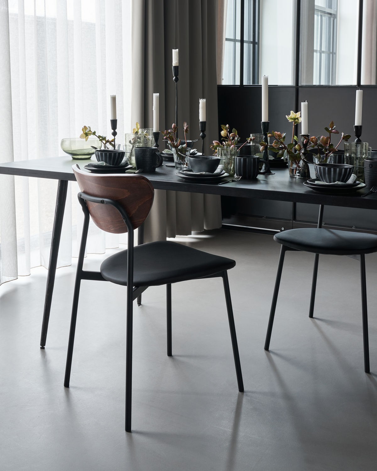 Must stol, 2 varianter