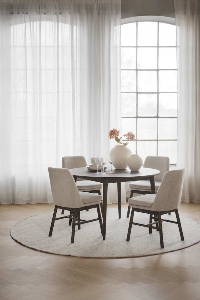 Amesbury Spisebordsstol, lys beige, mørk eg