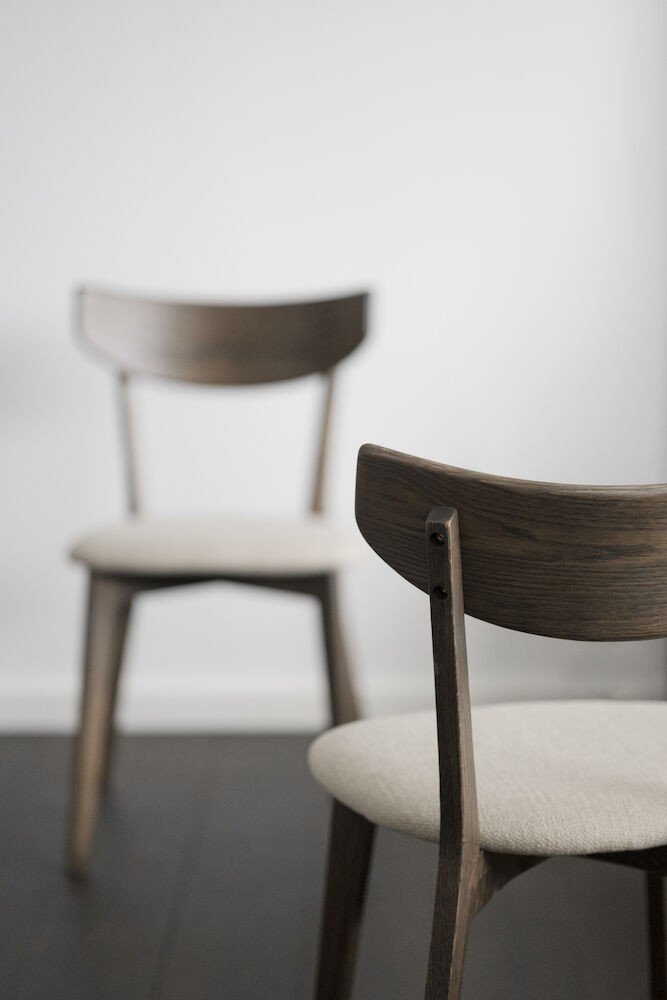 Rowico Ami spisebordsstol -  brunbejdset eg