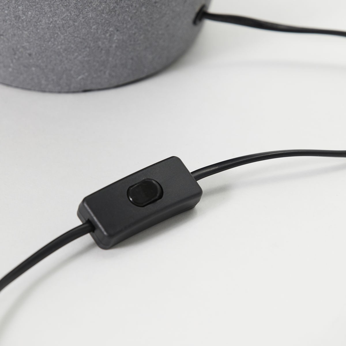 House Doctor Orga bordlampe Grå