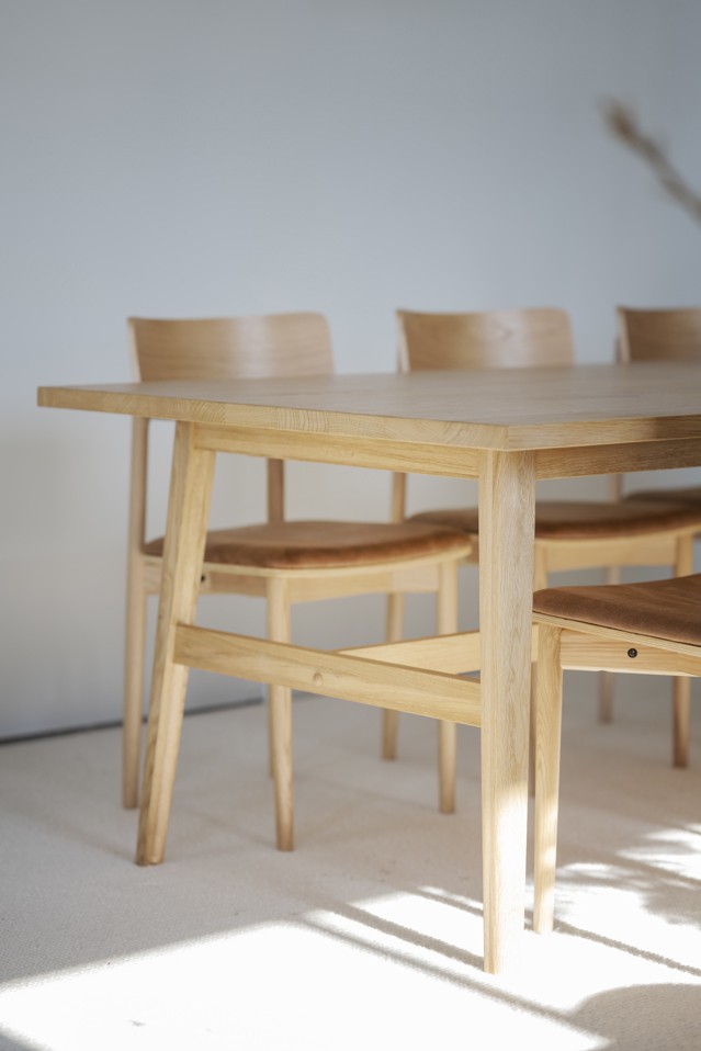 Plainfield Spisebord, 2 farver