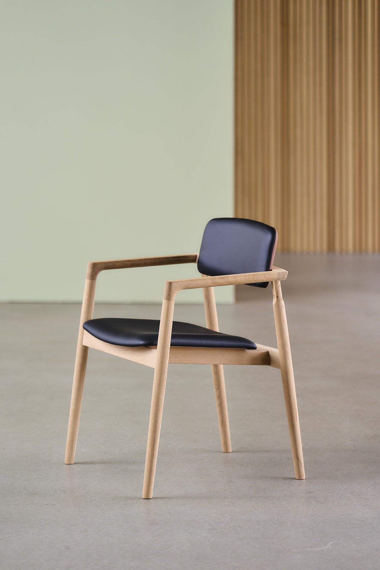 Farstrup Nobel 8905 Læder Spisebordsstol med armlæn