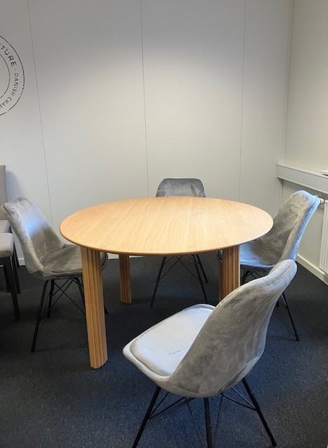 Spisestuestol grå velour (4 stk. sæt pris!)    Udstillingsmodel