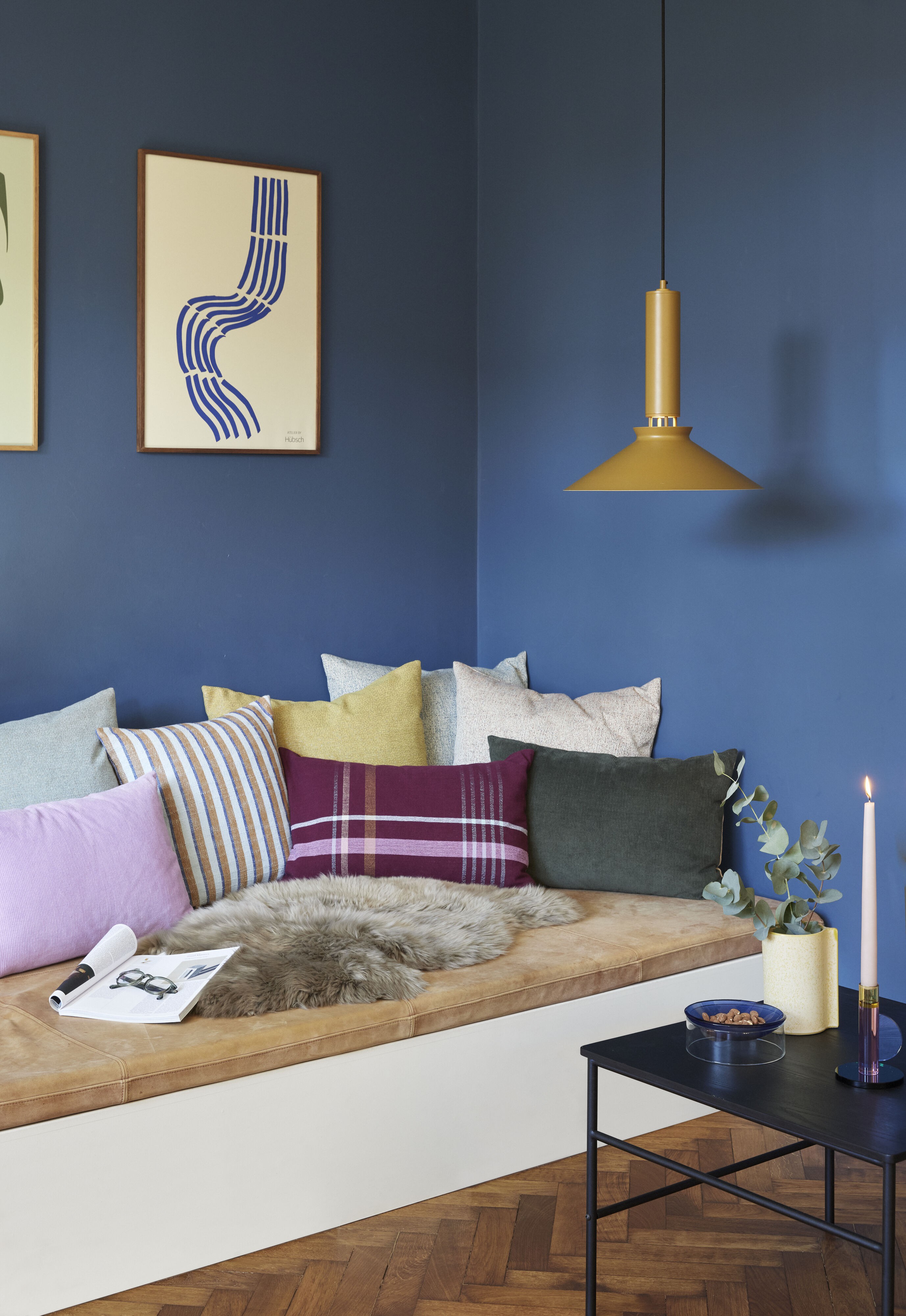 Quadrum vævet pude i Burgundy farve