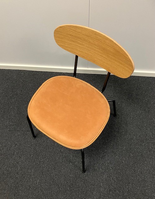 Scala stol Beige læder (3 Stk.)  Udstillingsmodel