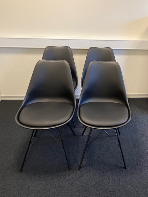 Oslo spisestuestole sort (4 stk)  Udstillingsmodel