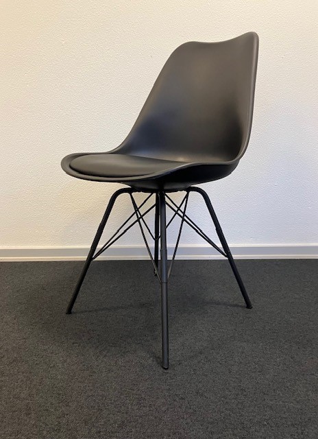 Oslo spisestuestole sort (4 stk)  Udstillingsmodel