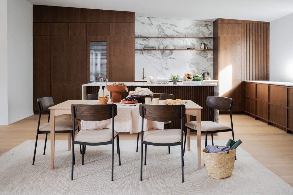 Markham spisebord, hvidpigmenteret eg