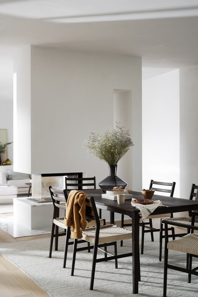 Markham spisebord, brunolieret eg