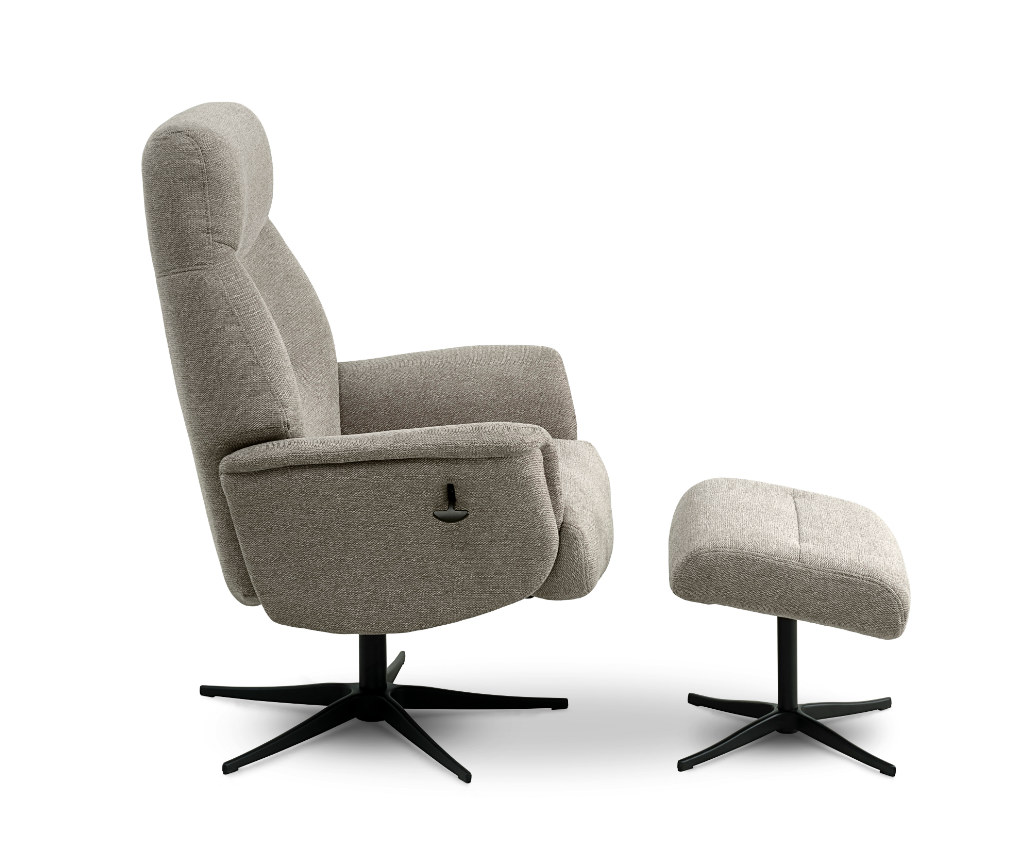 Villads Lænestol inkl. skammel i stof Udstillingsmodel