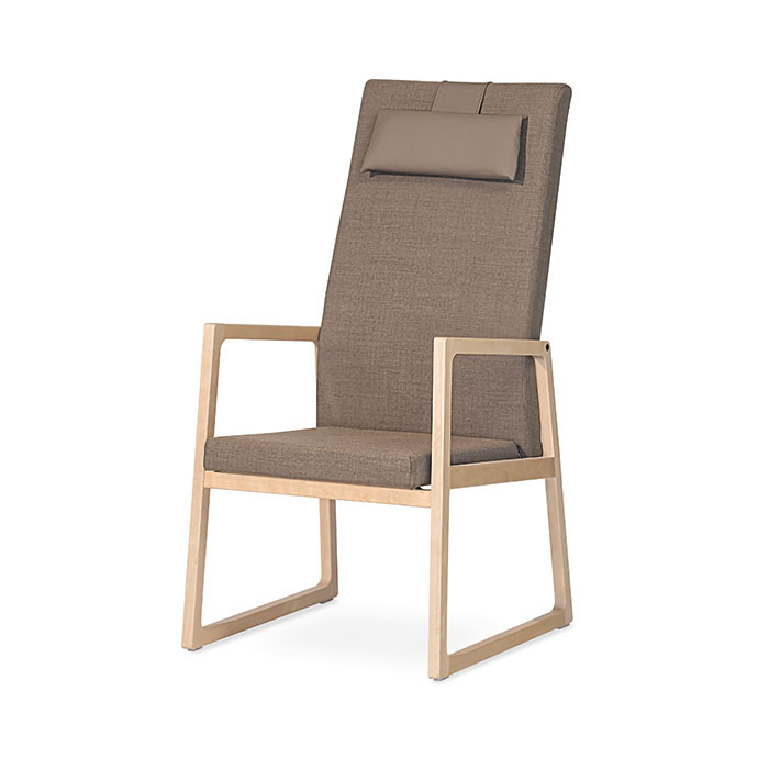 Saga otiumstol med høj ryg - lakeret birketræ