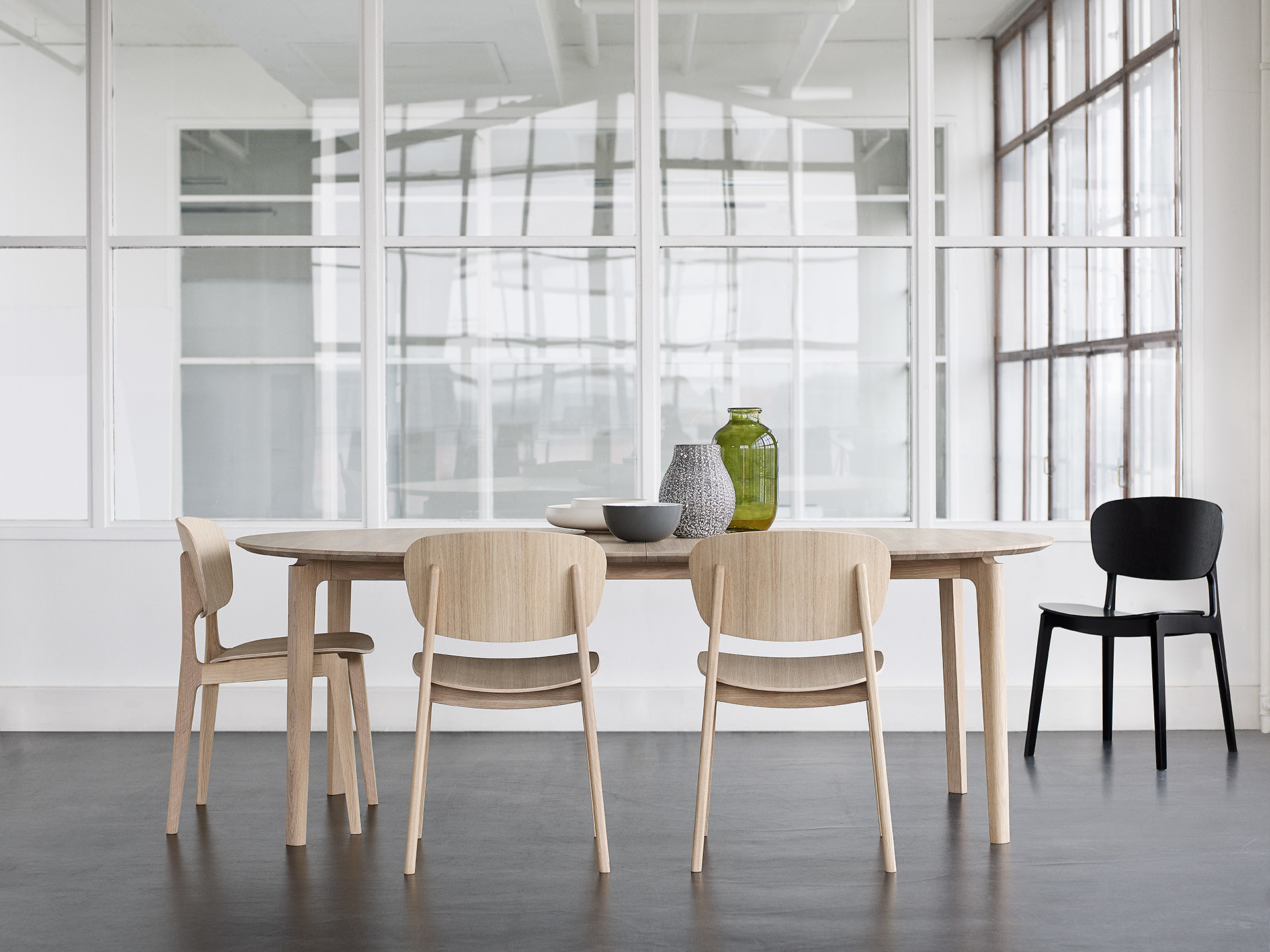 Ida spisebordsstol med polstret sæde