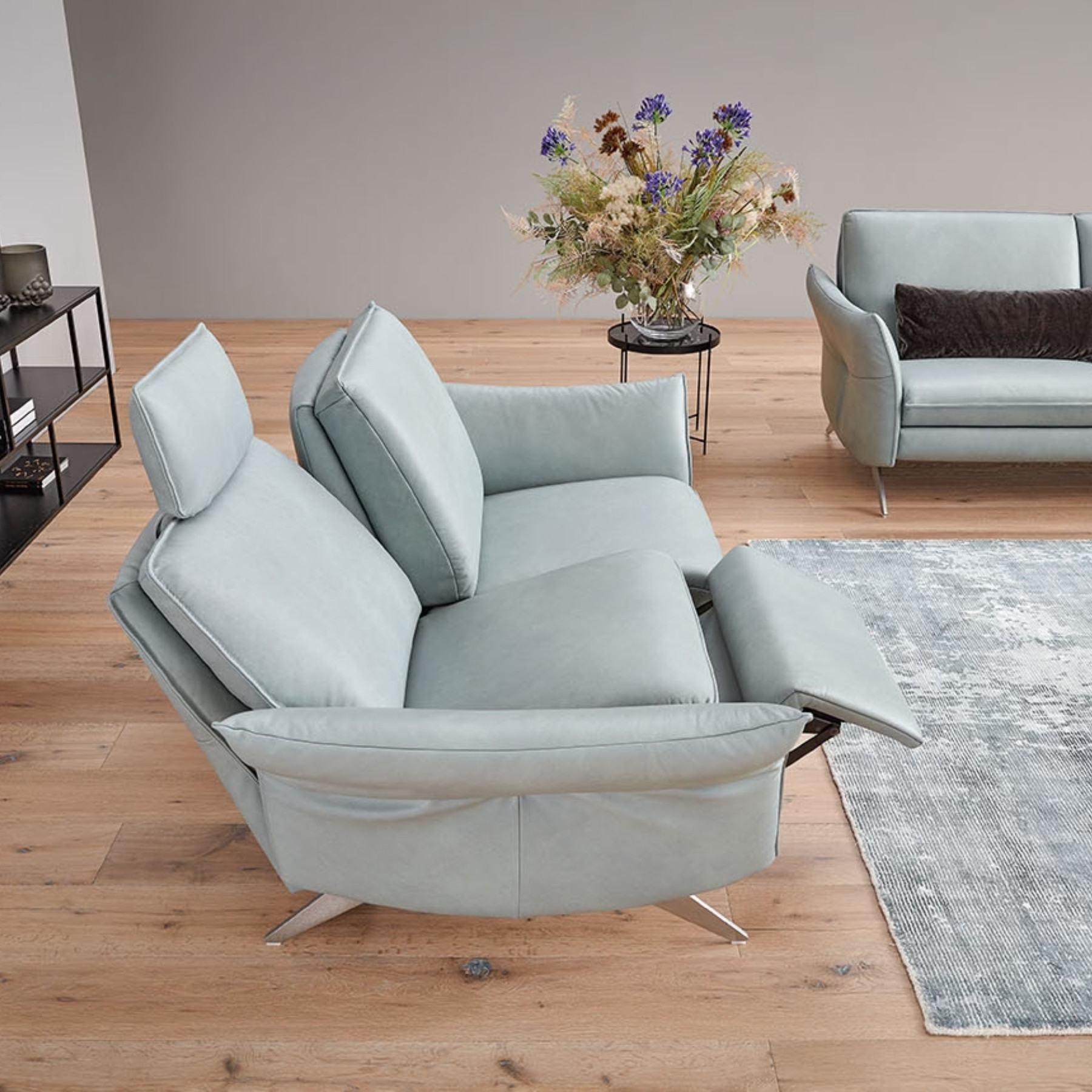 Sofa Cumurex 6902 med smarte funktioner