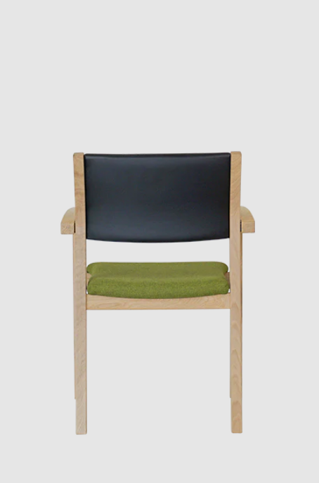 Farstrup Scala 2419 armstol med gribebøjle i stof