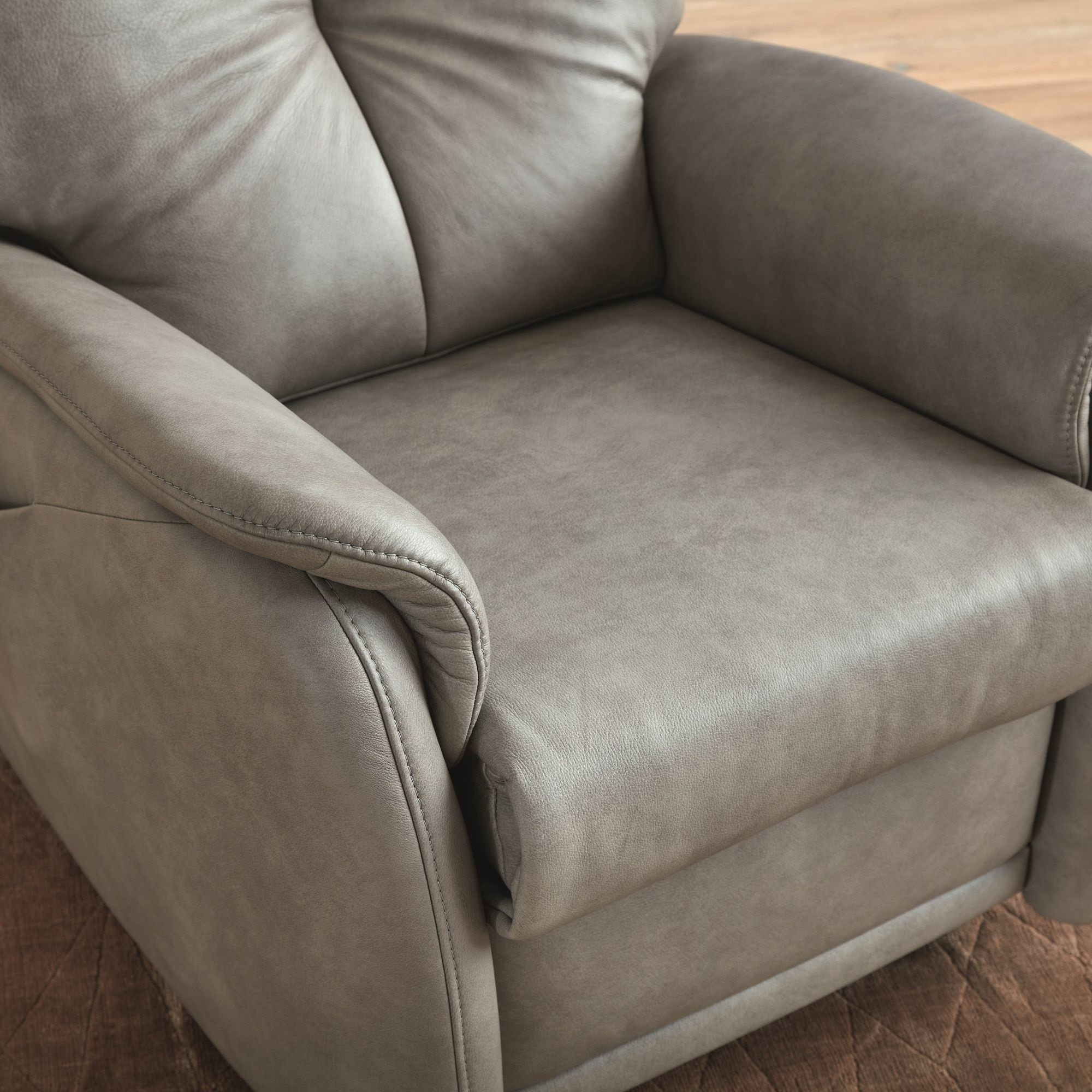 Himolla Senator 7071 løftestol