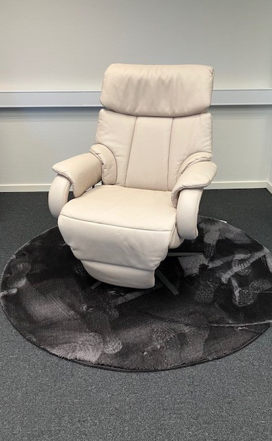 Liseleje hvilestol med el-betjent lift og nakkeregulering Udstillingsmodel