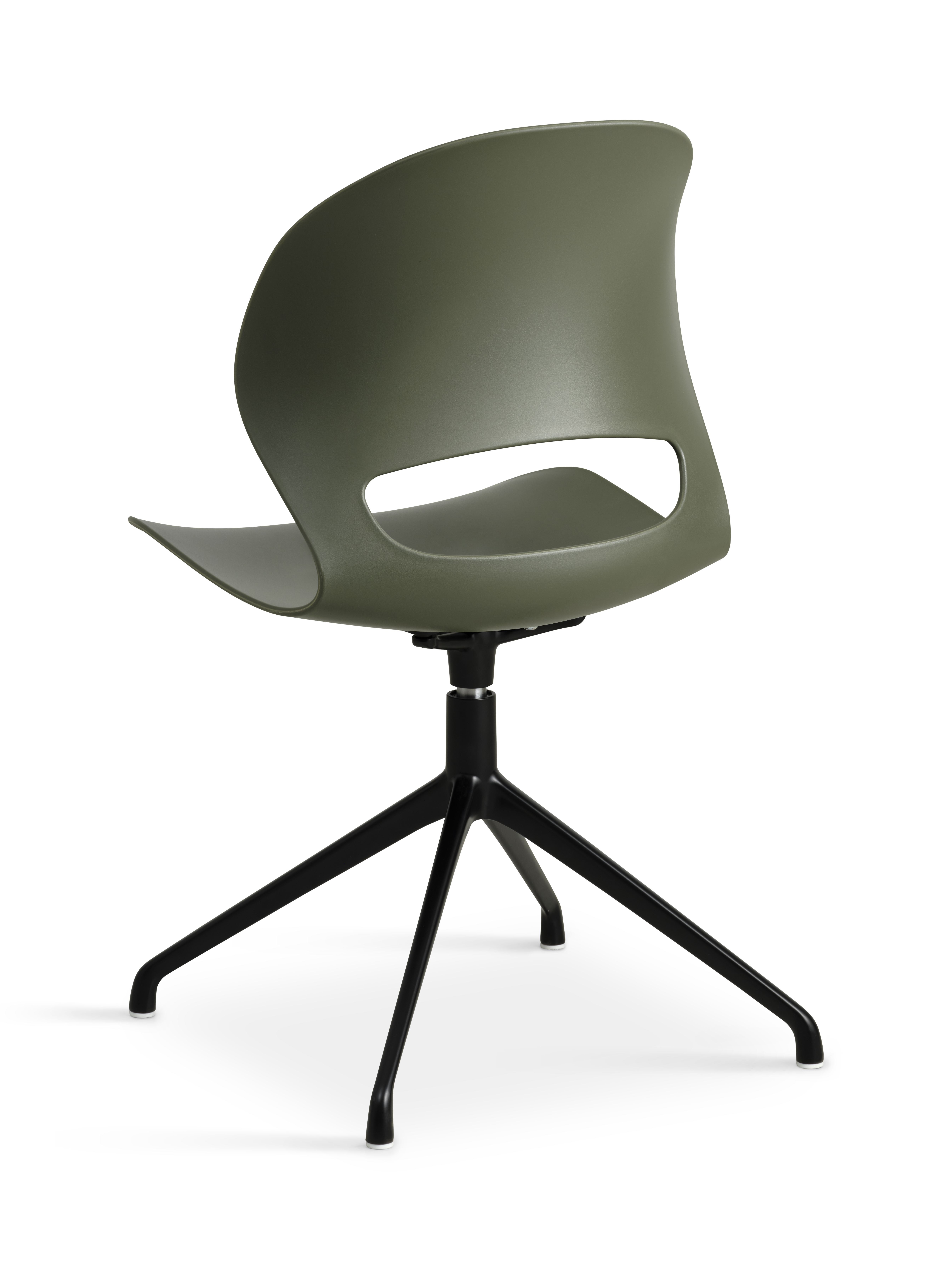 Linea spisestuestol med drejestel