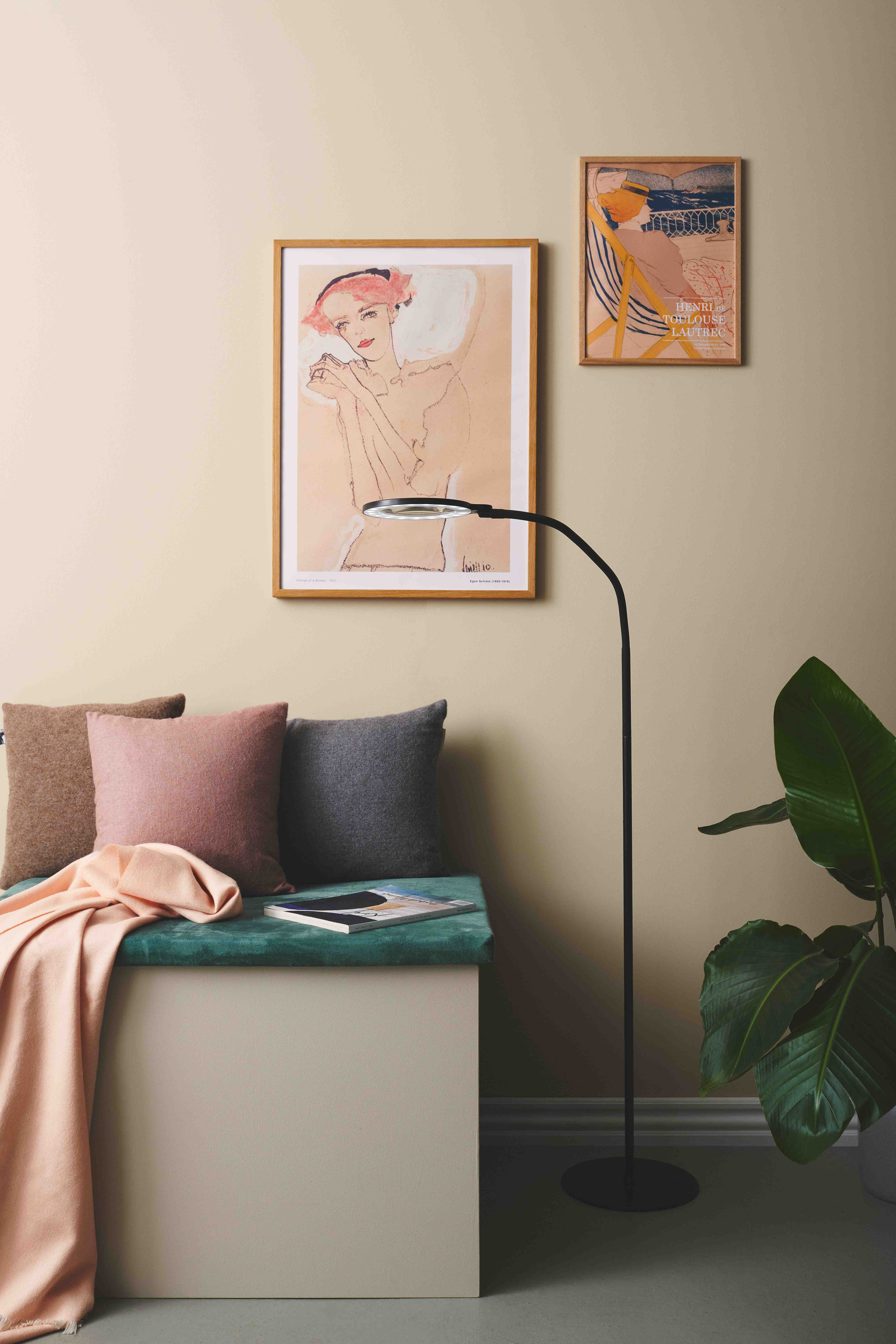 Magni Gulvlampe - Charge superflex