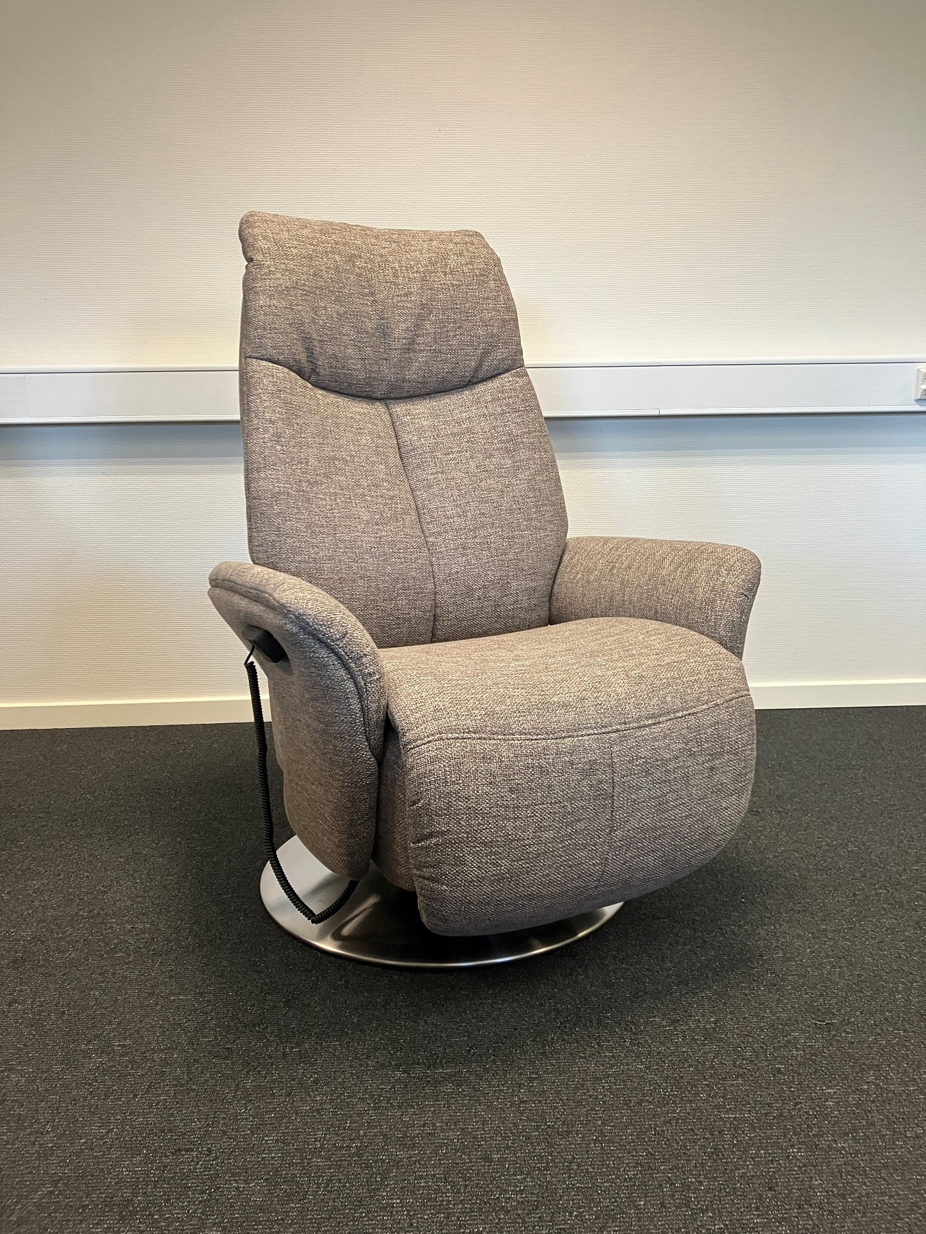 Gilleleje Small hvilestol med sædeløft Udstillingsmodel