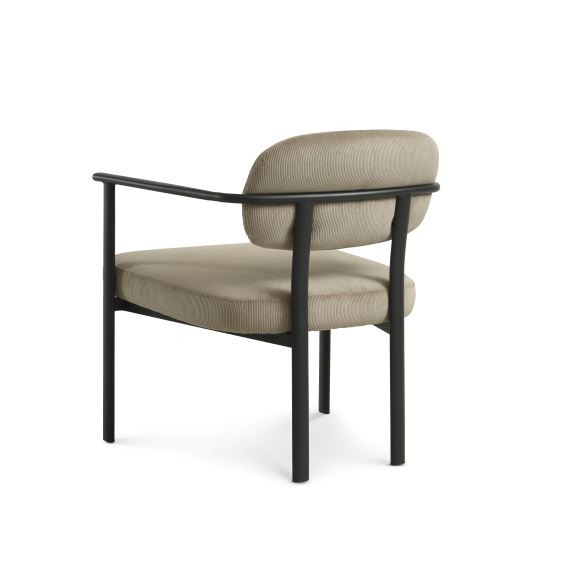 Lingus Lounge stol – med fløjlspolstring og metal stel