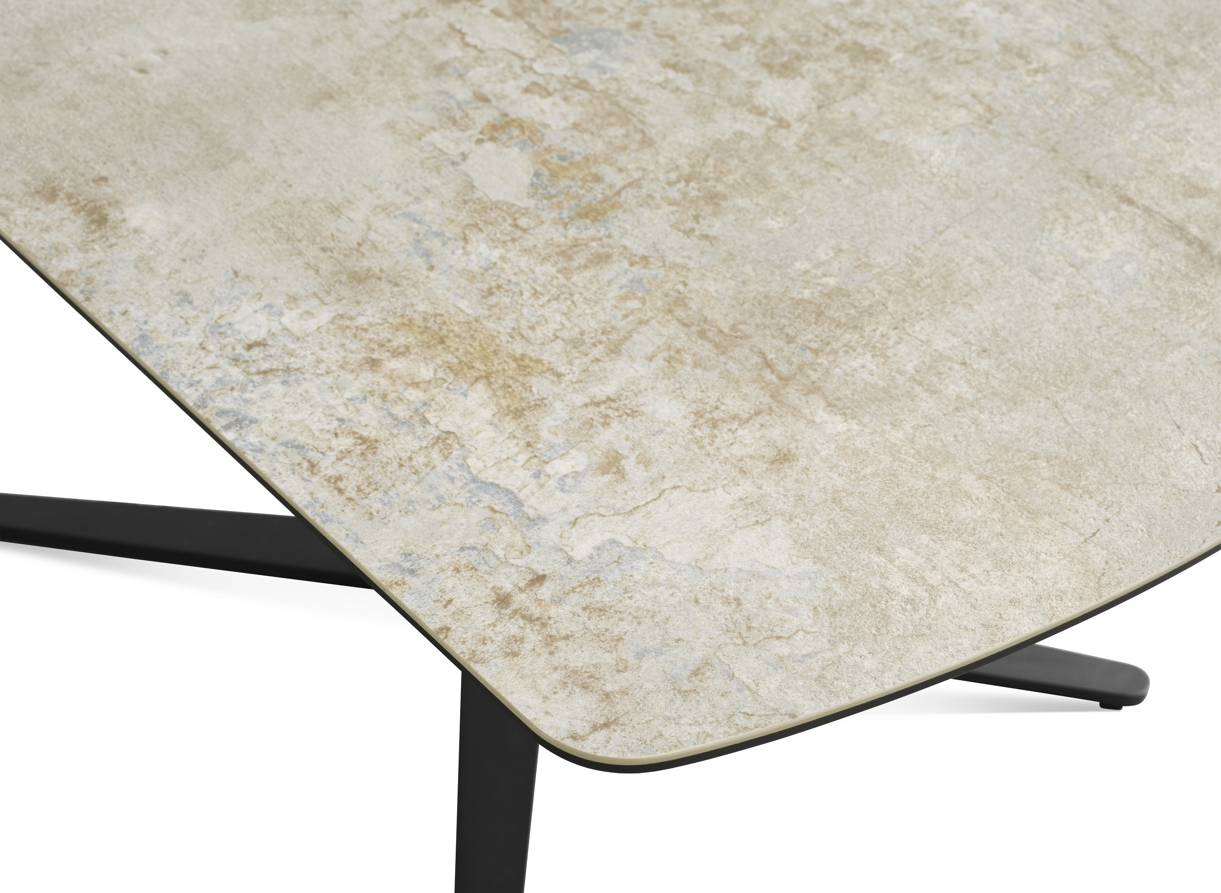 Aruba højdejusterbart sofabord – fleksibilitet og elegance i ét