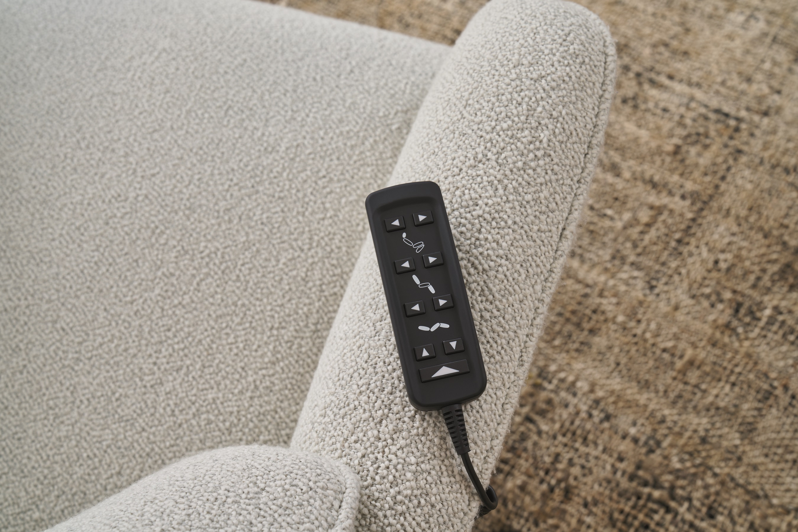 Himolla S-lounger 7362 - eksklusiv reclinerstol med stå-op hjælp