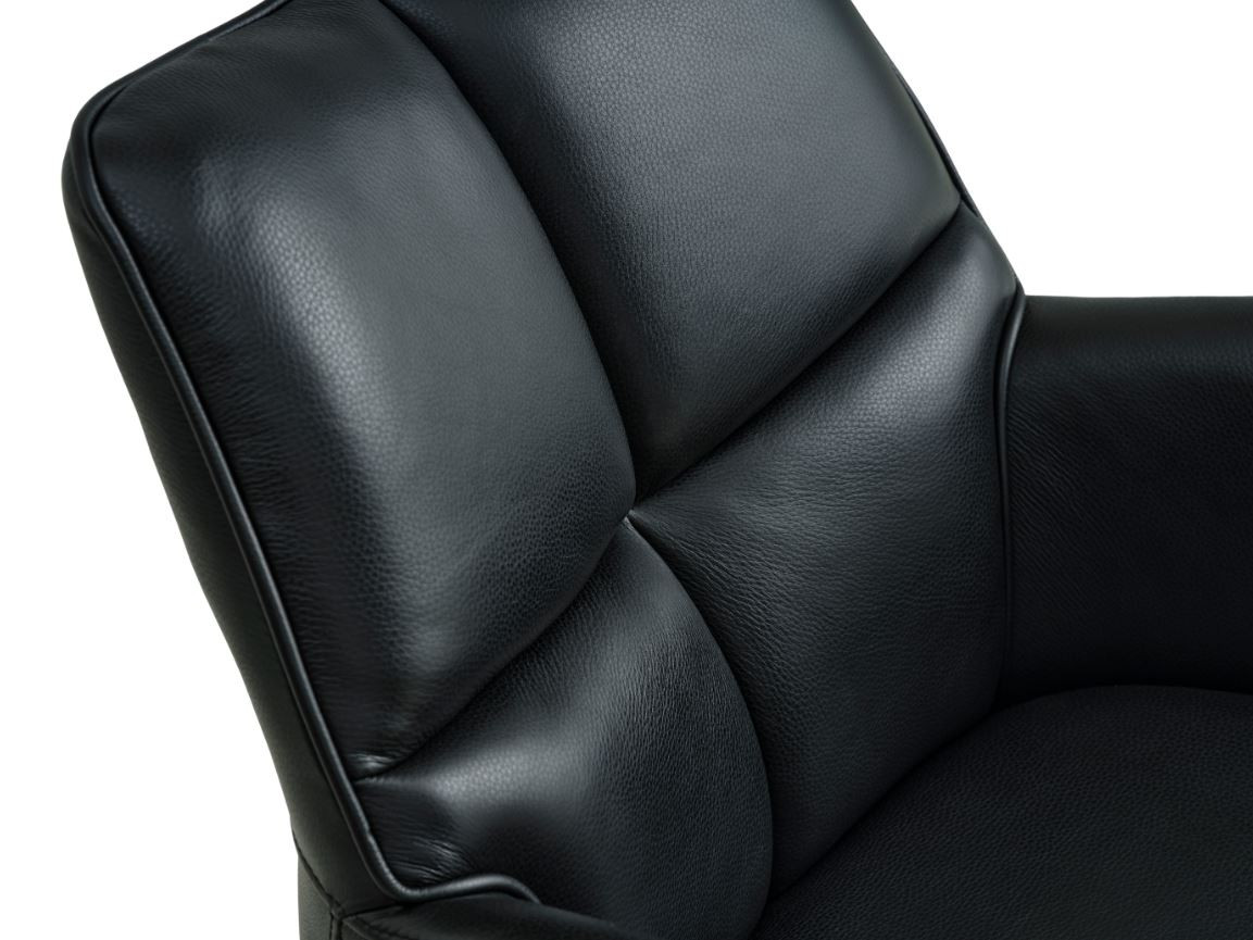 Lily Spisestuestol med armlæn og sorte metal ben