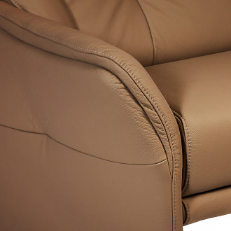 Tangram Sofa 9568 | Eksklusiv komfortsofa i tidløst design | Stolespecialisten