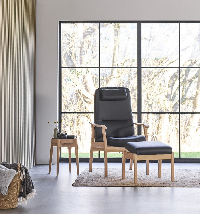 Farstrup Applaus lænestol i læder med fodskammel, sætpris