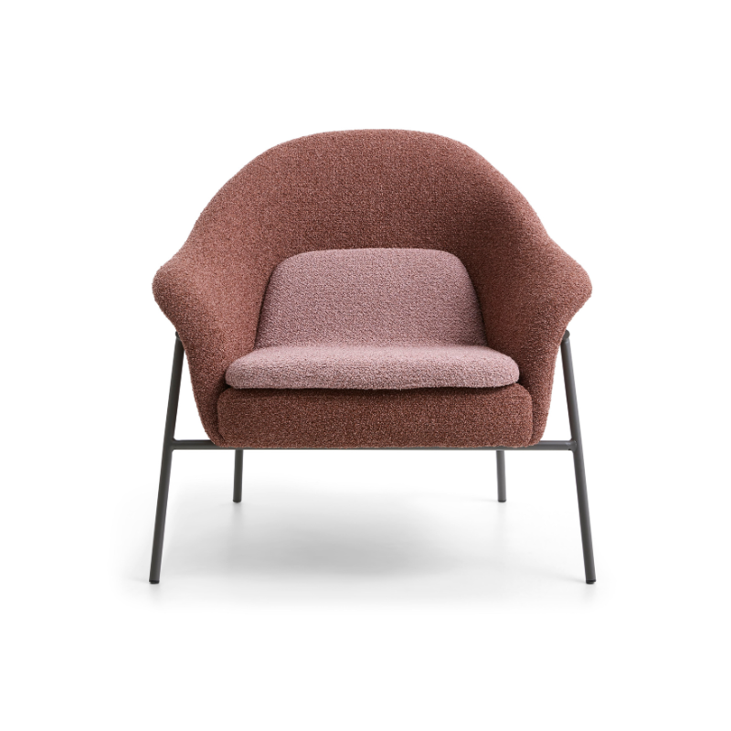 Reece lounge stol i brick red stof