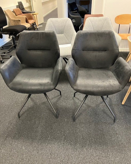 Victoria spisestuestol i sort mikro læder (2 stk. sætpris)