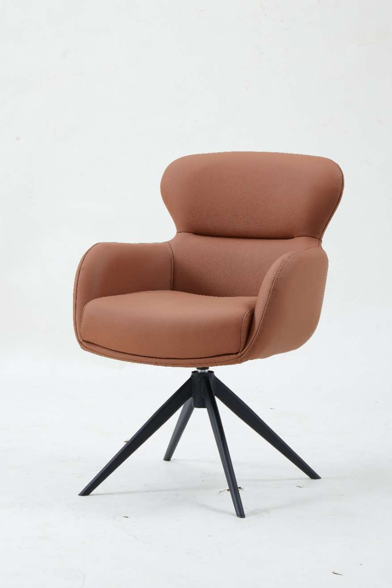 Benjamin spisebordsstol i sort eller brun læder