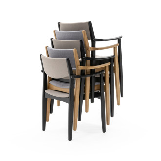 Helland Addi stol med armlæn | Stabelbar designklassiker