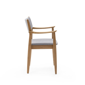 Helland Addi stol med armlæn | Stabelbar designklassiker