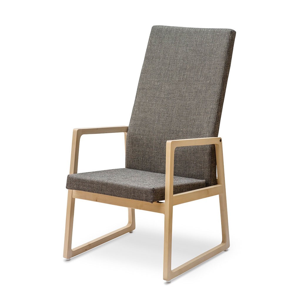 Saga otiumstol med høj ryg - lakeret birketræ