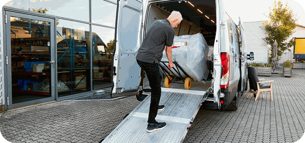 Stolebussen leverer stole til dit hjem